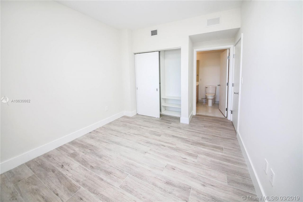 Квартира в Майами, США, 100 м² - фото 16