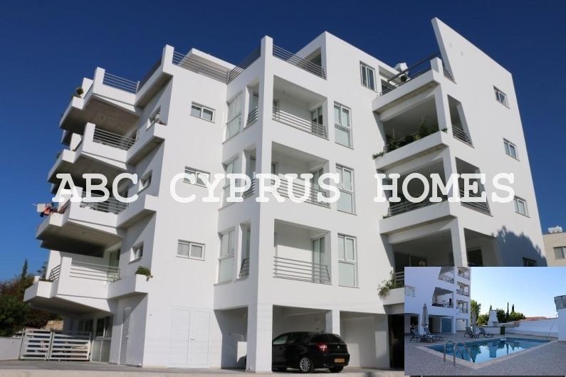 Доходный дом в Пафосе, Кипр, 1 442 м2 - фото 1