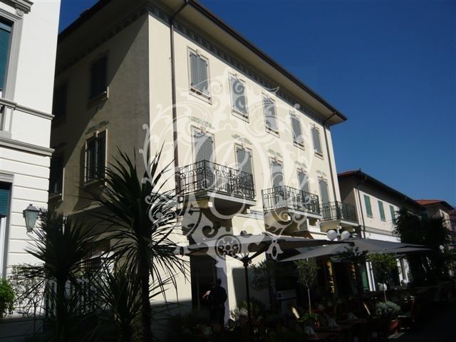 Апартаменты в Форте деи Марми, Италия, 160 м2 - фото 1