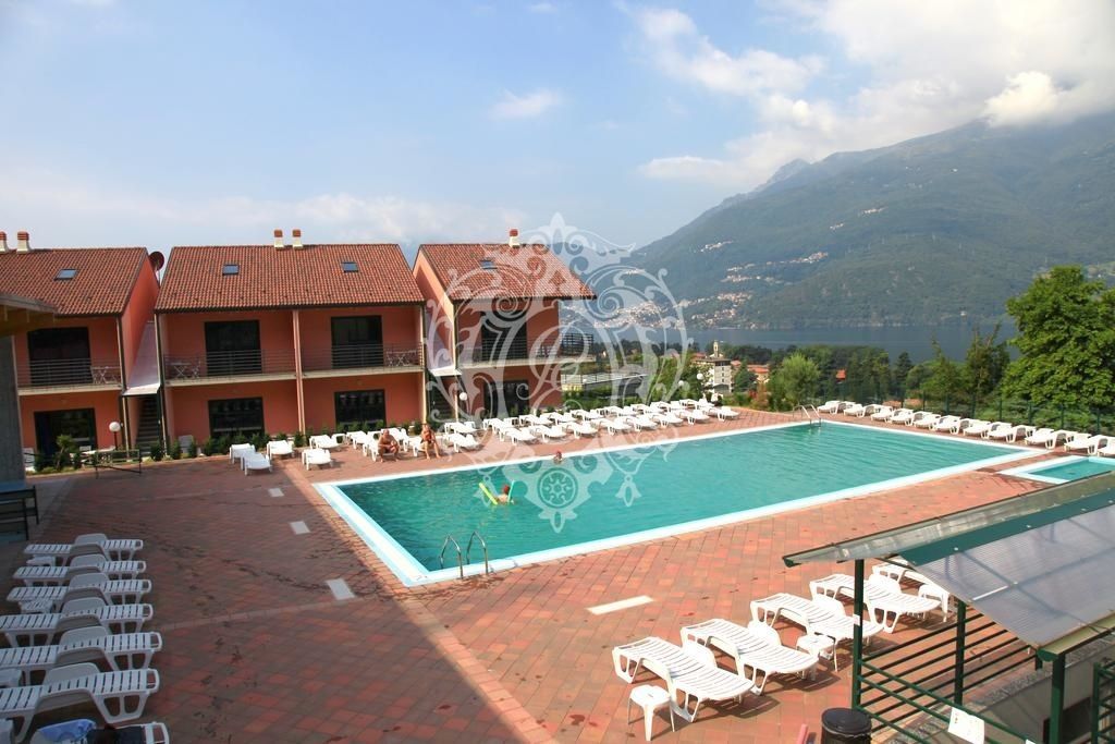 Отель, гостиница в Дервио, Италия - фото 2