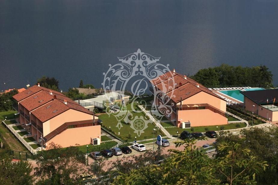 Отель, гостиница в Дервио, Италия - фото 3