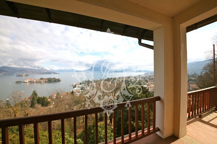 Вилла в Стрезе, Италия, 280 м² - фото 3