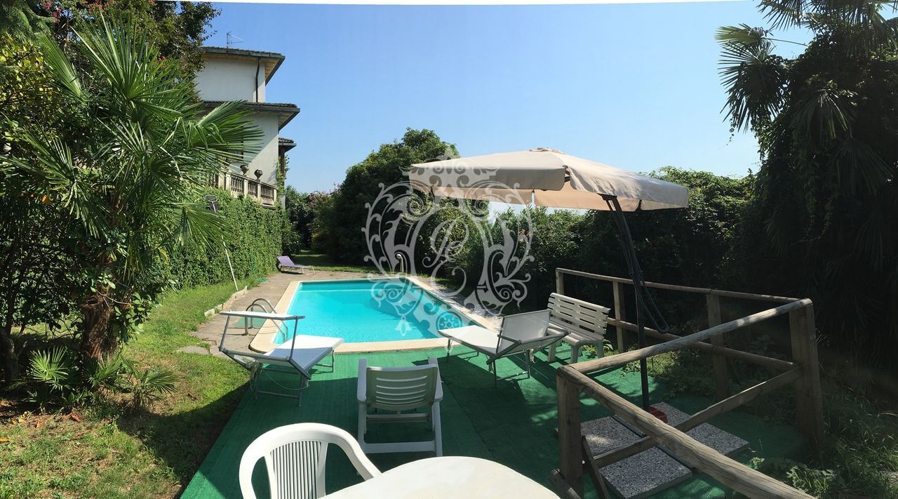 Вилла в Ариццано, Италия, 470 м² - фото 3