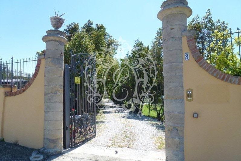 Вилла в Рипарбелле, Италия, 550 м² - фото 4