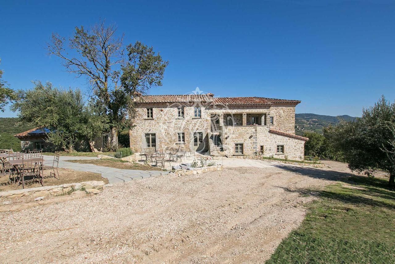 Отель, гостиница в Маджоне, Италия, 500 м² - фото 9