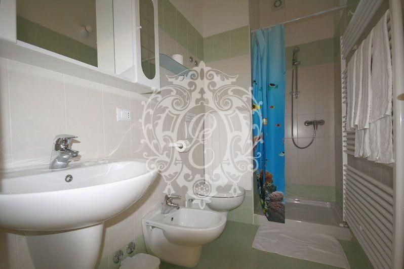 Отель, гостиница в Дервио, Италия - фото 11