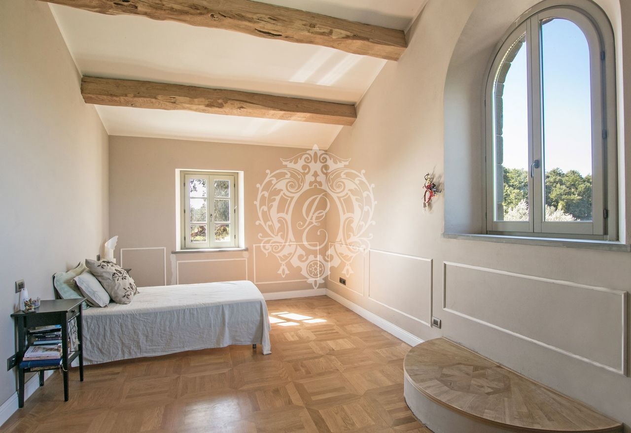 Отель, гостиница в Маджоне, Италия, 500 м² - фото 14