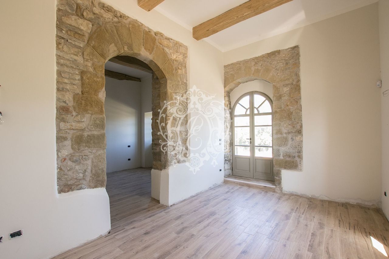 Отель, гостиница в Маджоне, Италия, 500 м² - фото 16