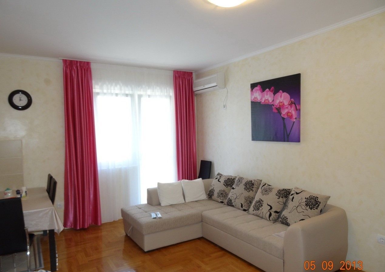 Квартира в Петроваце, Черногория, 67 м2 - фото 1