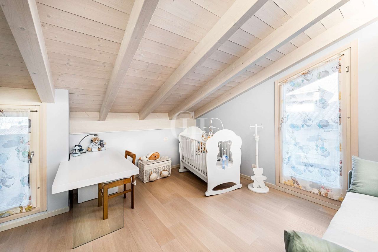 Таунхаус у озера Гарда, Италия, 165.55 м² - фото 10