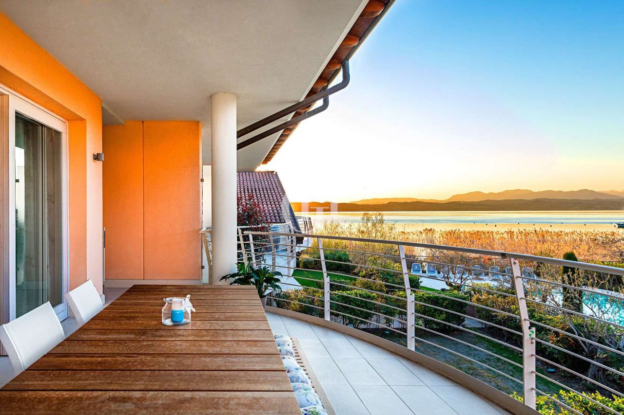 Таунхаус у озера Гарда, Италия, 165.55 м² - фото 15