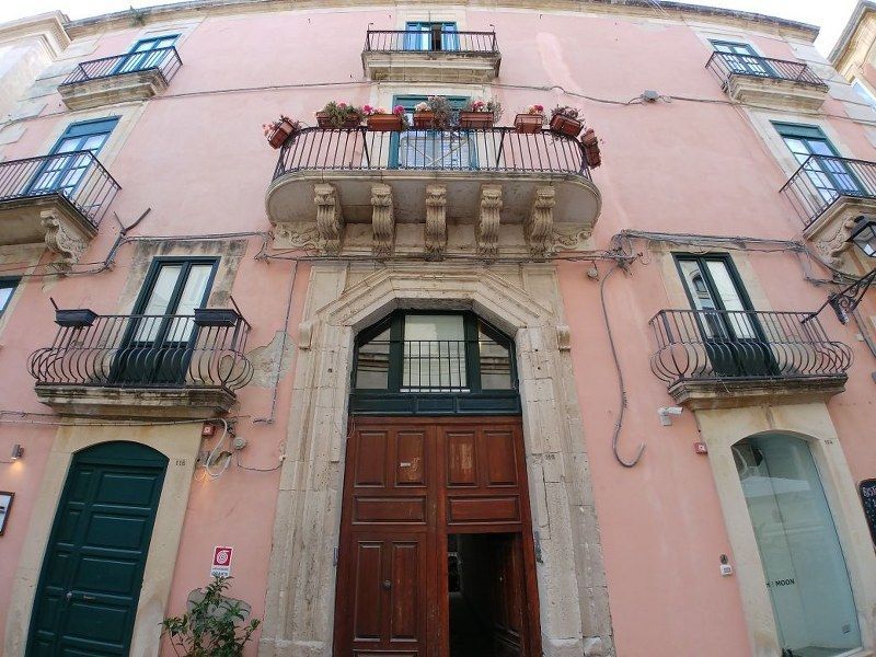 Апартаменты в Сиракузах, Италия, 65 м2 - фото 1
