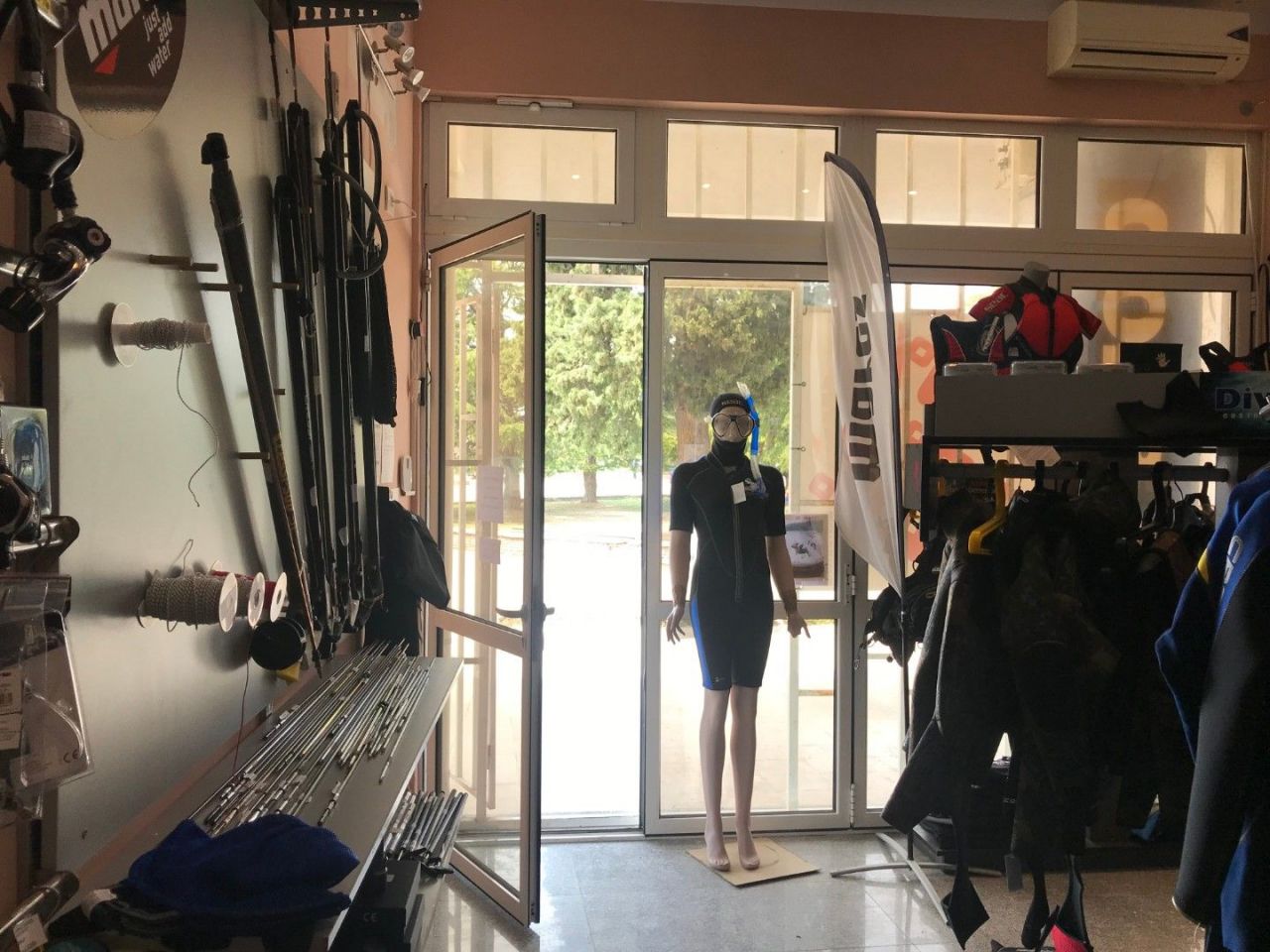 Кафе, ресторан в Баре, Черногория, 52 м² - фото 3