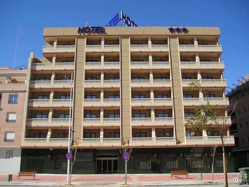 Отель, гостиница в Валенсии, Испания, 4 132 м2 - фото 1