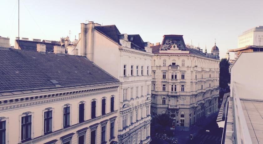 Апартаменты в Вене, Австрия, 241 м2 - фото 1