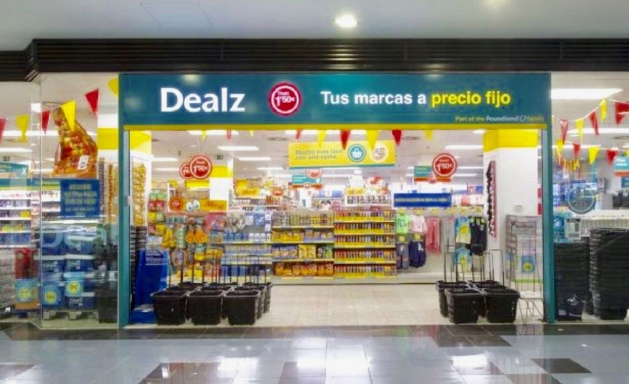Магазин в Валенсии, Испания, 1 000 м2 - фото 1