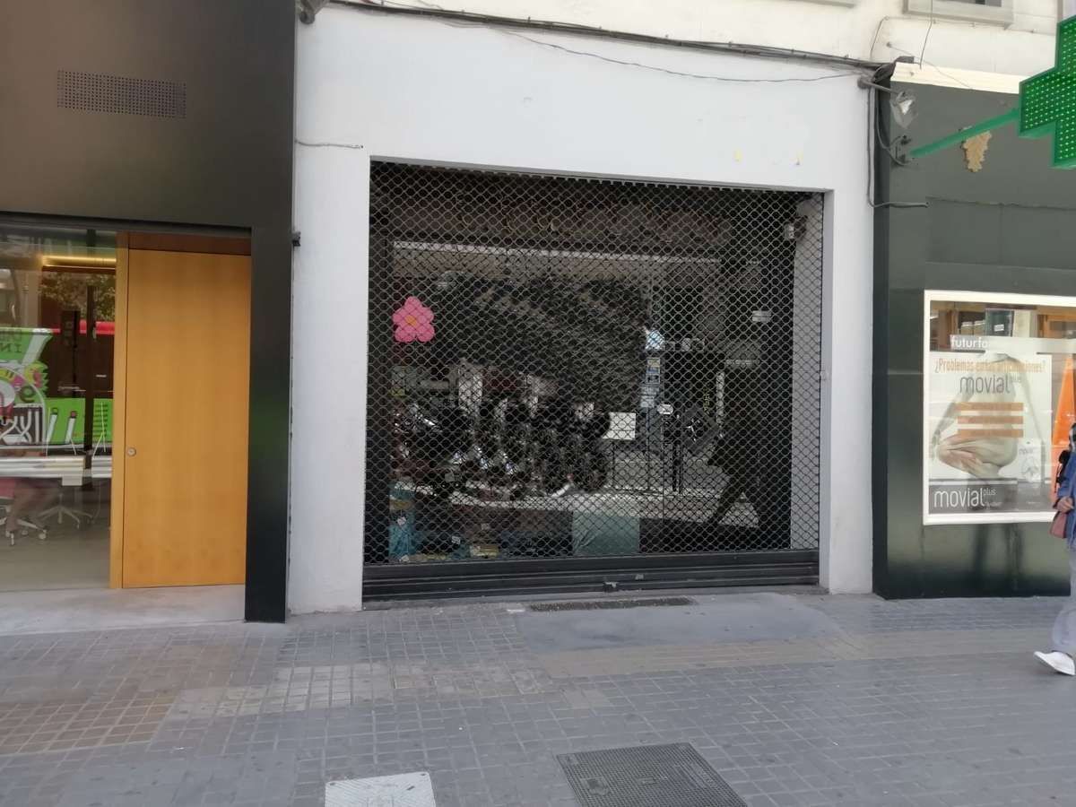 Магазин в Валенсии, Испания, 125 м2 - фото 1
