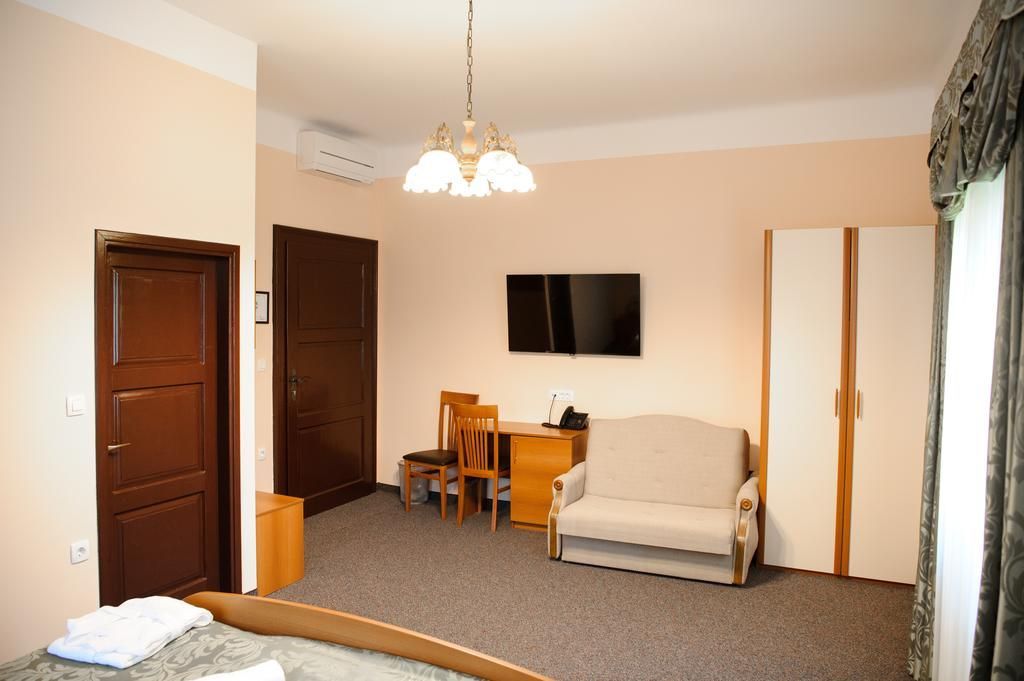 Отель, гостиница в Рогашка-Слатине, Словения, 582 м² - фото 10