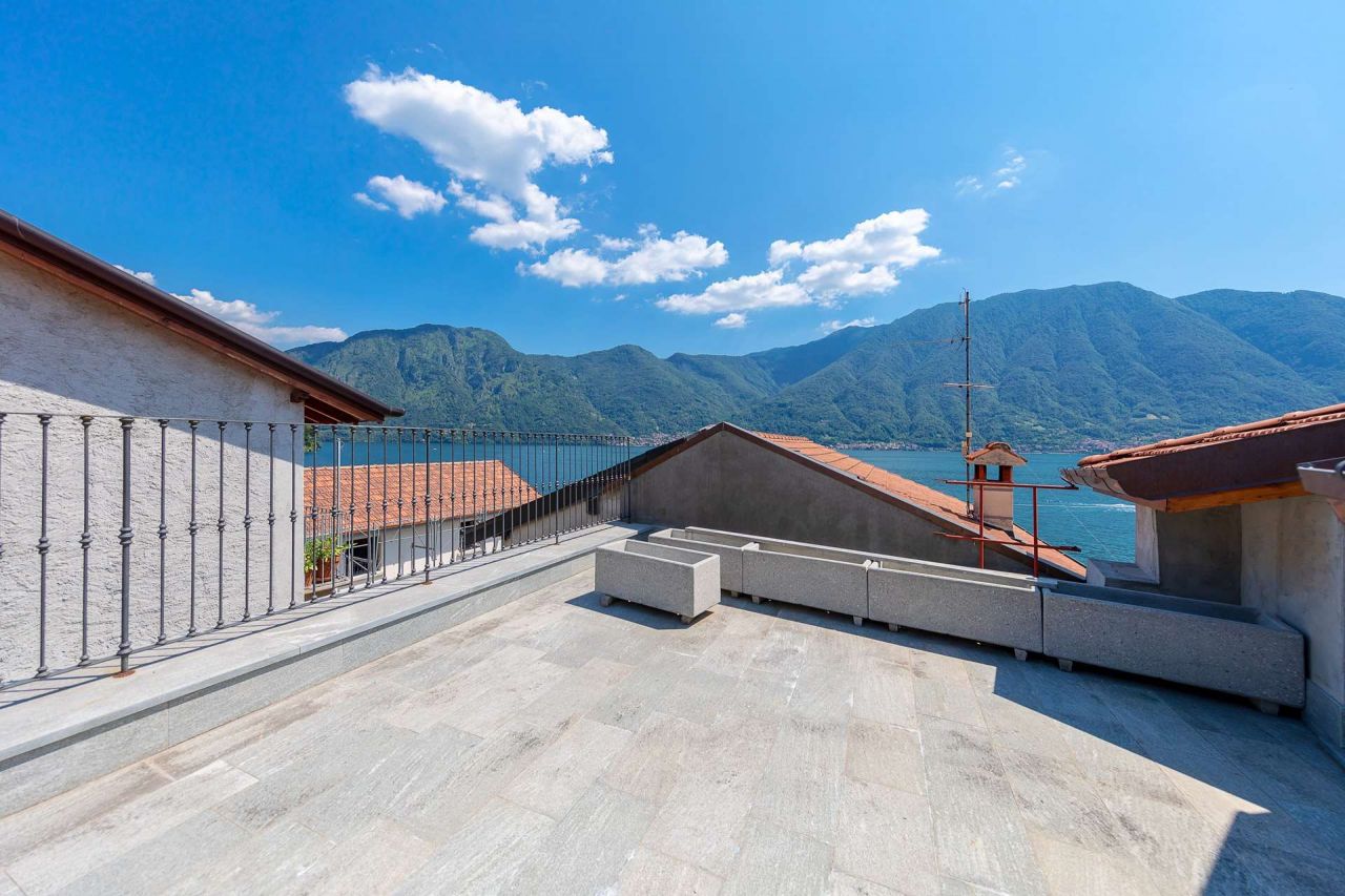 Квартира у озера Комо, Италия, 800 м² - фото 10