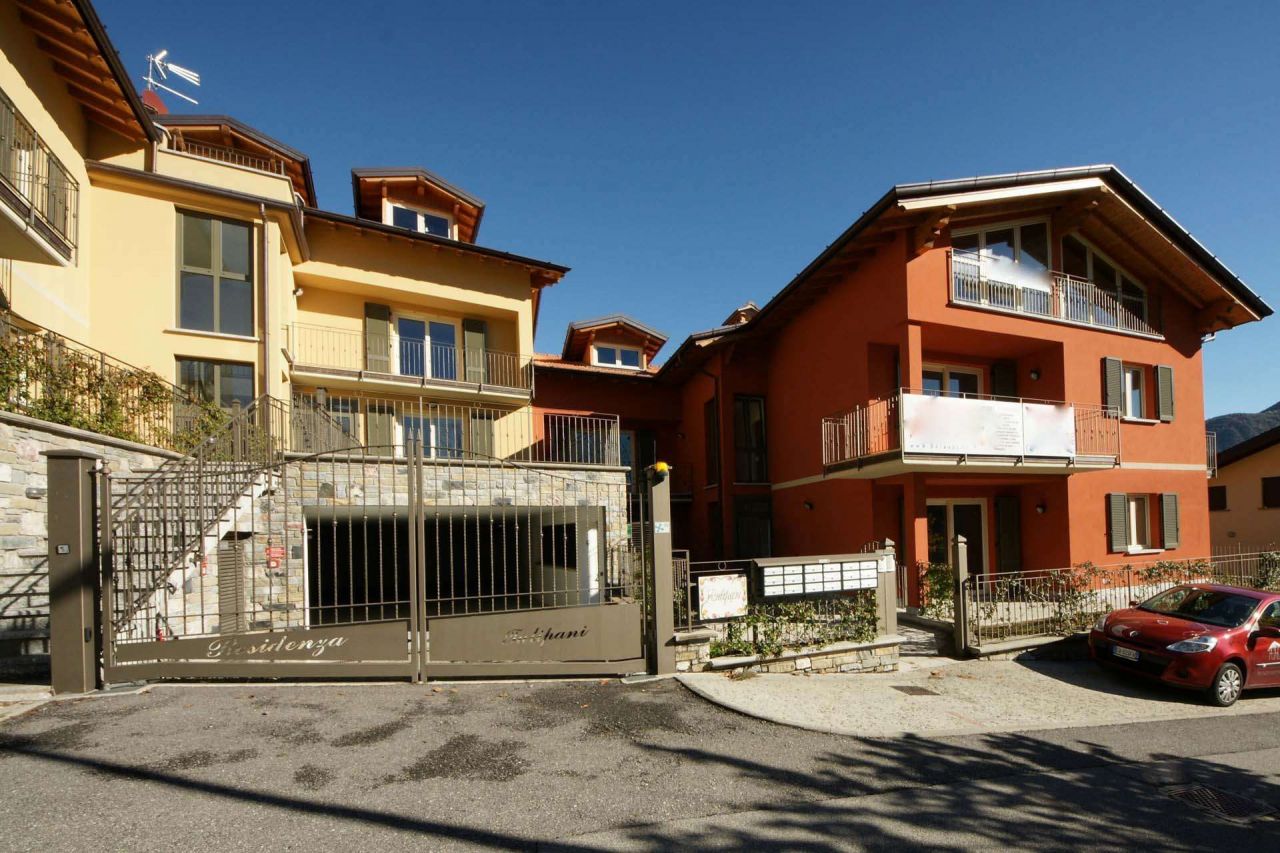 Квартира у озера Комо, Италия, 100 м² - фото 3