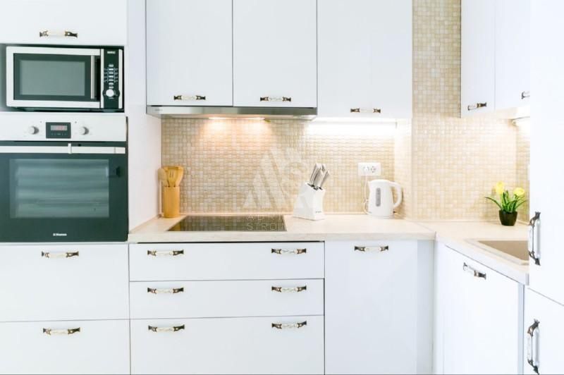 Квартира в Добра Воде, Черногория, 75 м² - фото 9