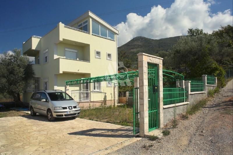 Дом в Баре, Черногория, 140 м2 - фото 1