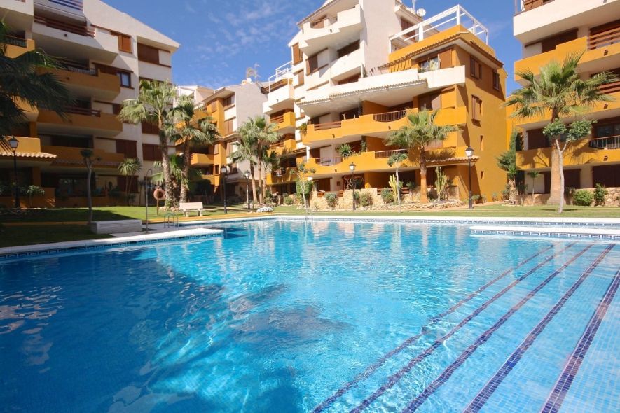 Апартаменты в Пунта Приме, Испания, 133 м2 - фото 1