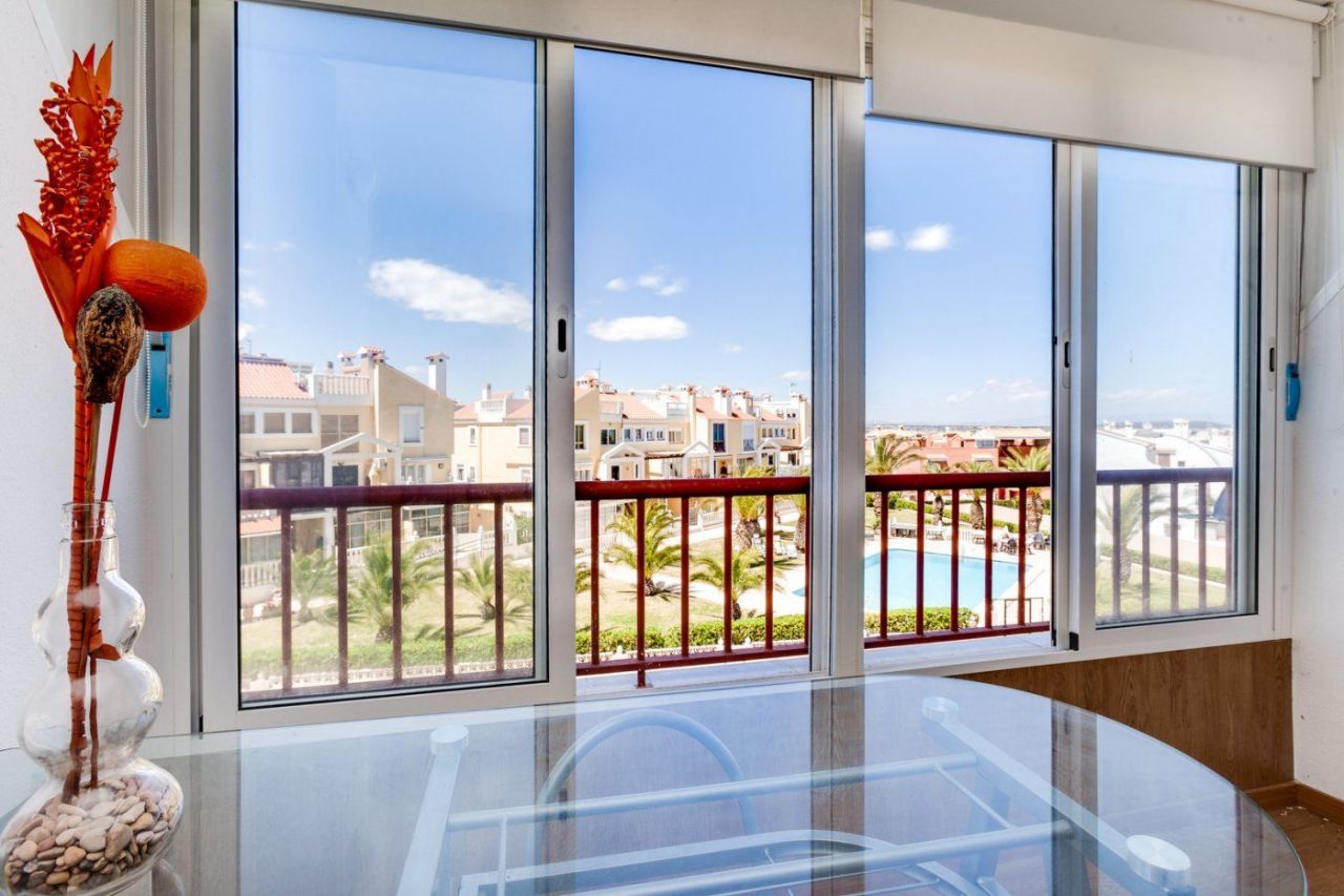 Студия в Торревьехе, Испания, 30 м² - фото 1