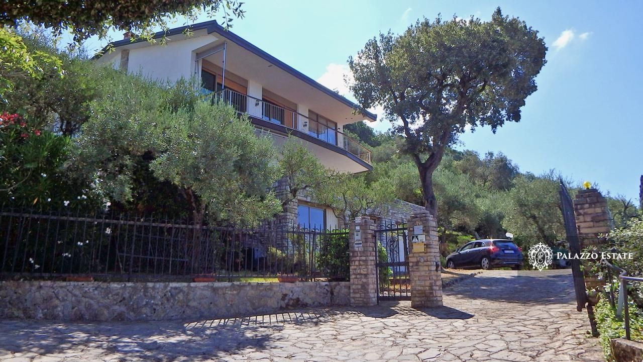 Вилла в Леричи, Италия, 274 м² - фото 4