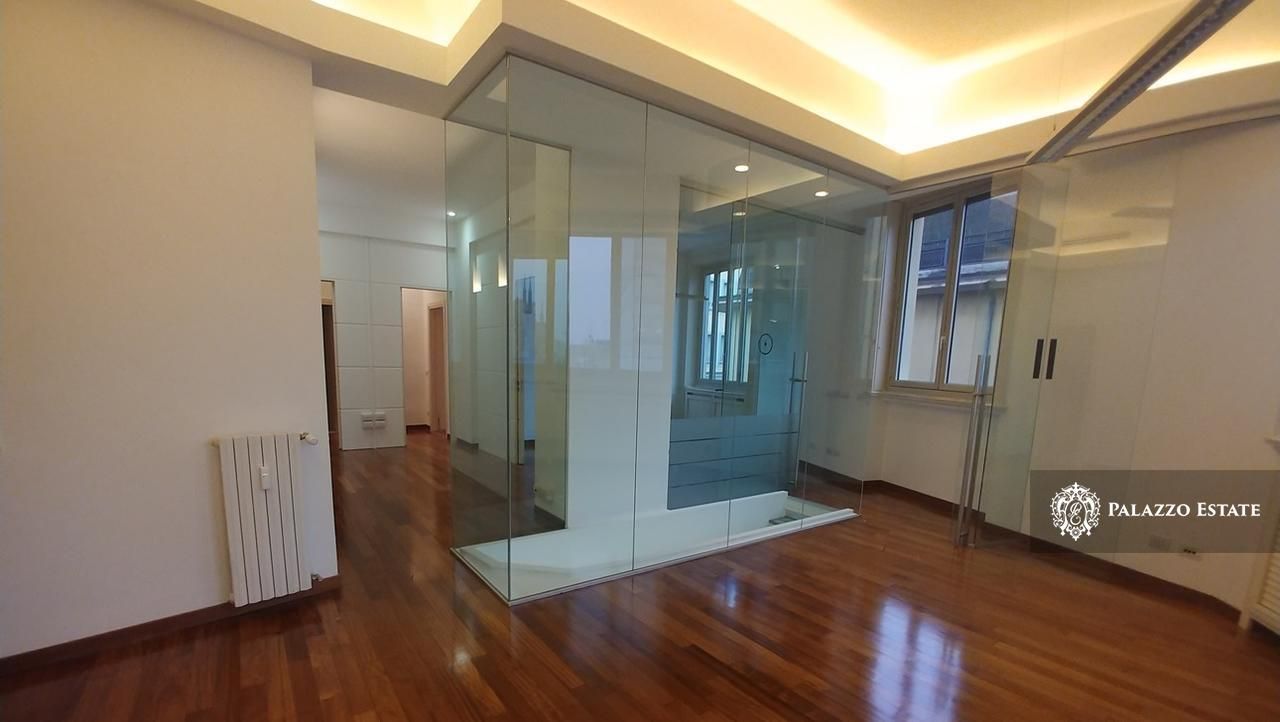 Апартаменты в Милане, Италия, 296 м² - фото 4