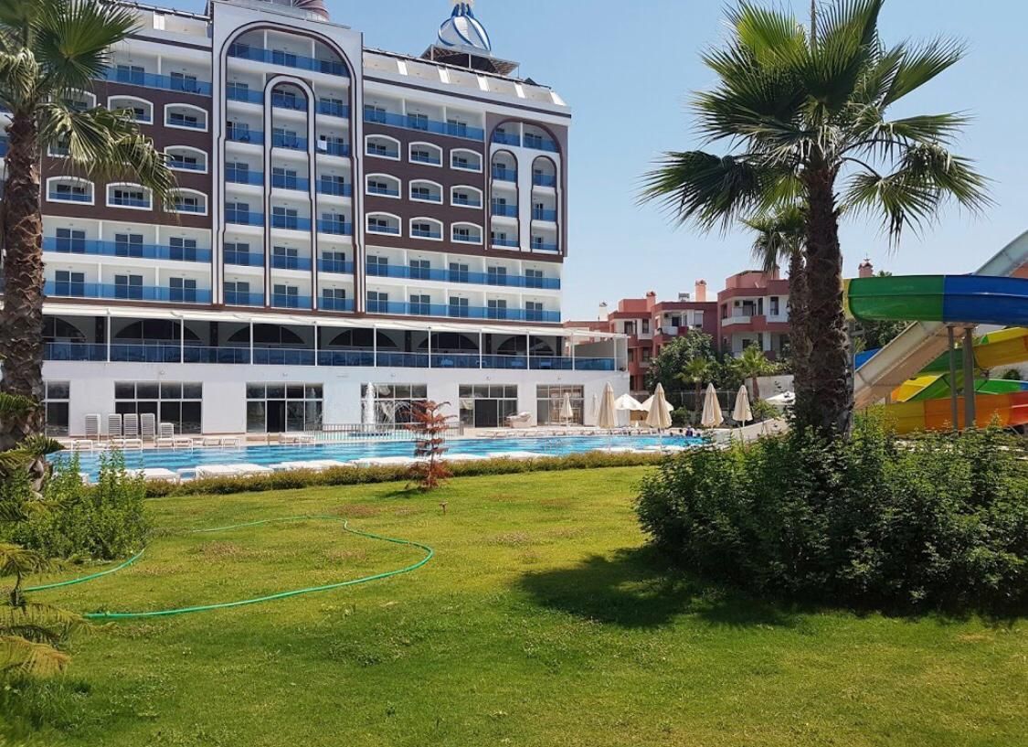 Отель, гостиница в Алании, Турция, 10 000 м2 - фото 1