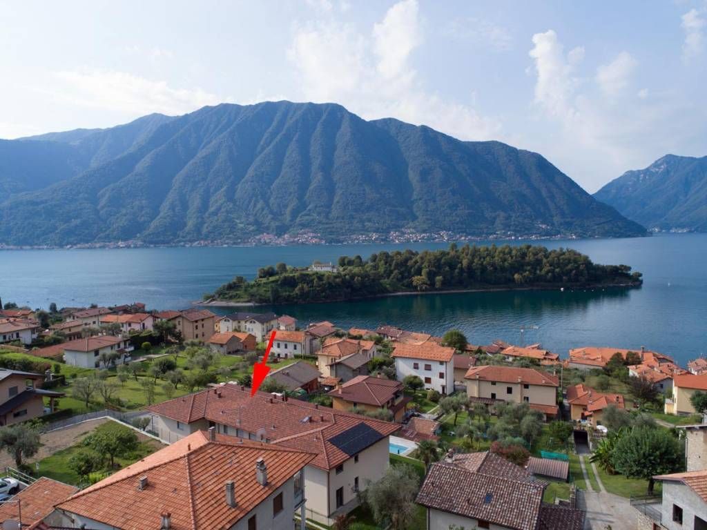 Апартаменты у озера Комо, Италия, 97 м2 - фото 1