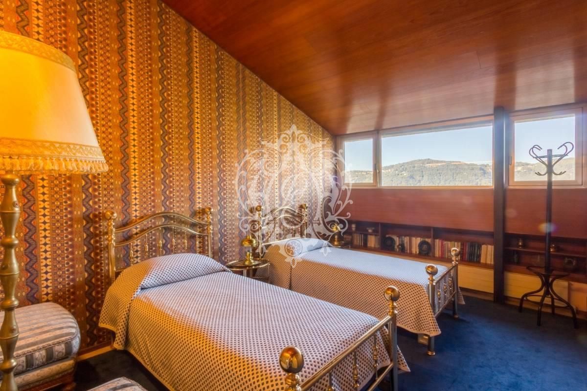 Вилла в Кампионе-д'Италия, Италия, 1 620 м² - фото 18