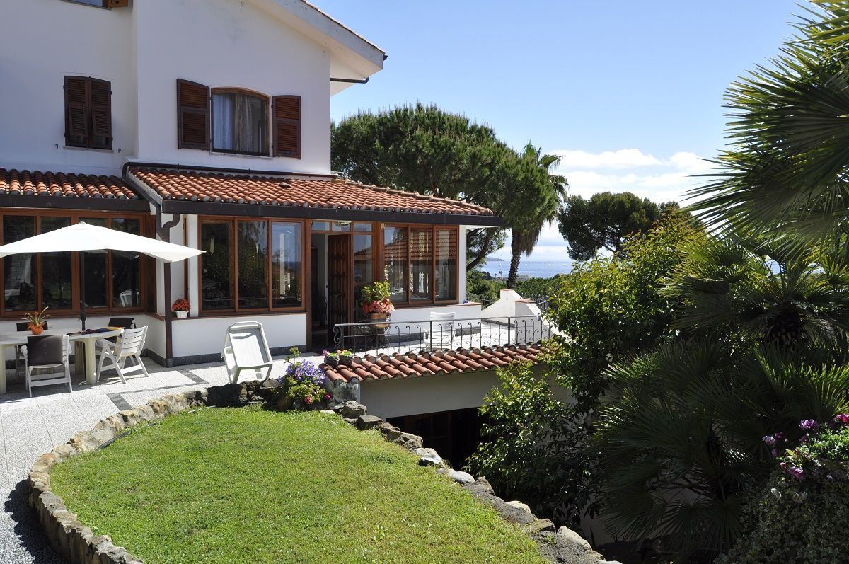 Вилла в Сан-Ремо, Италия, 468 м² - фото 9