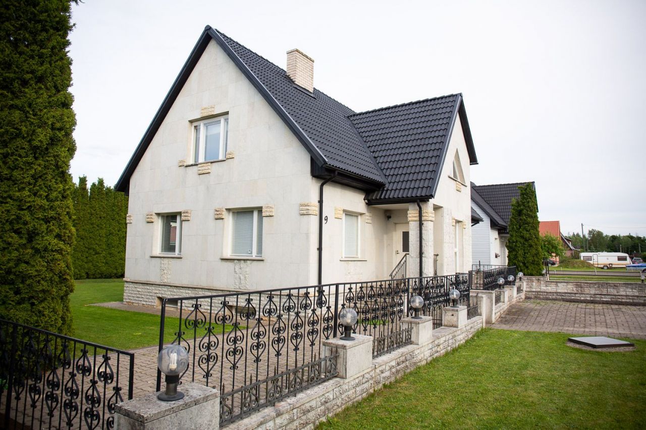 Дом в Раквере, Эстония, 282.3 м2 - фото 1