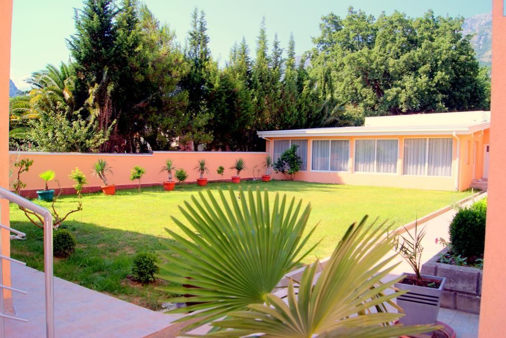 Отель, гостиница в Сутоморе, Черногория, 1 000 м² - фото 7