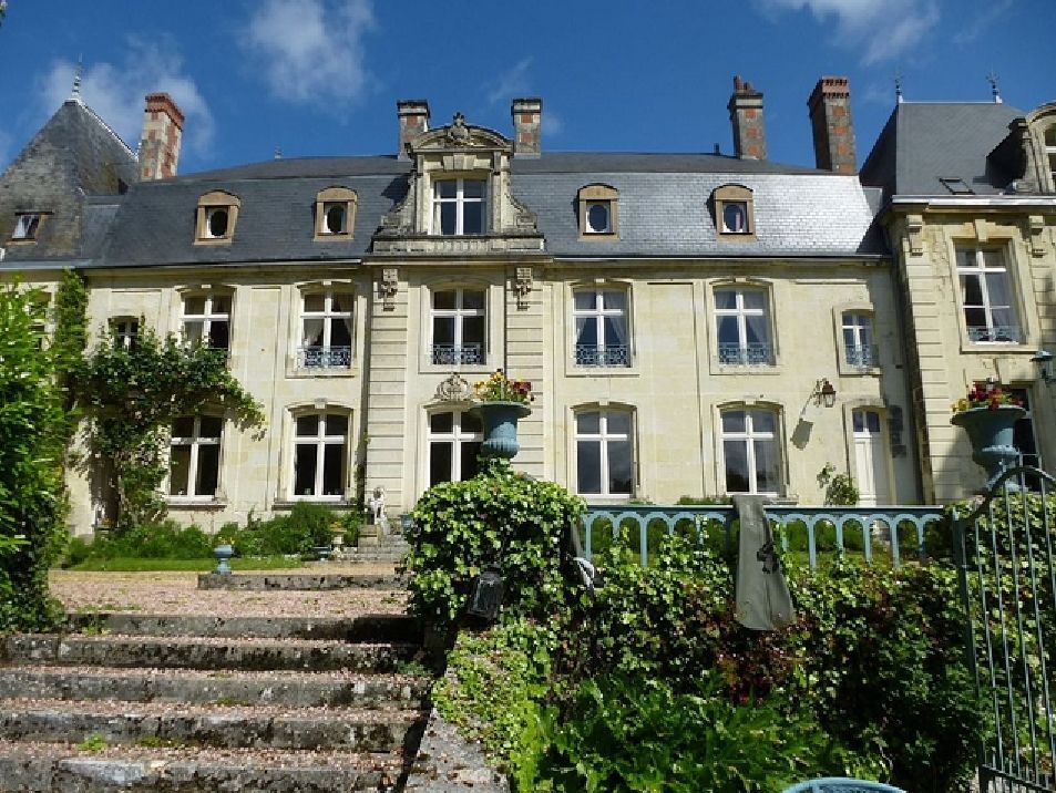 Замок в землях Луары, Франция, 1 500 м² - фото 1