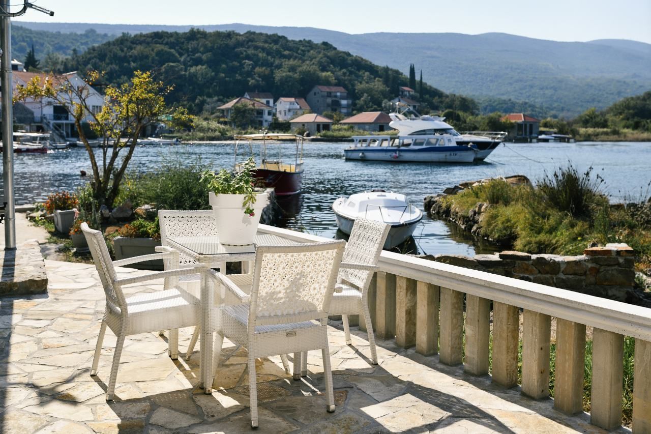 Отель, гостиница в Крашичах, Черногория, 460 м² - фото 6