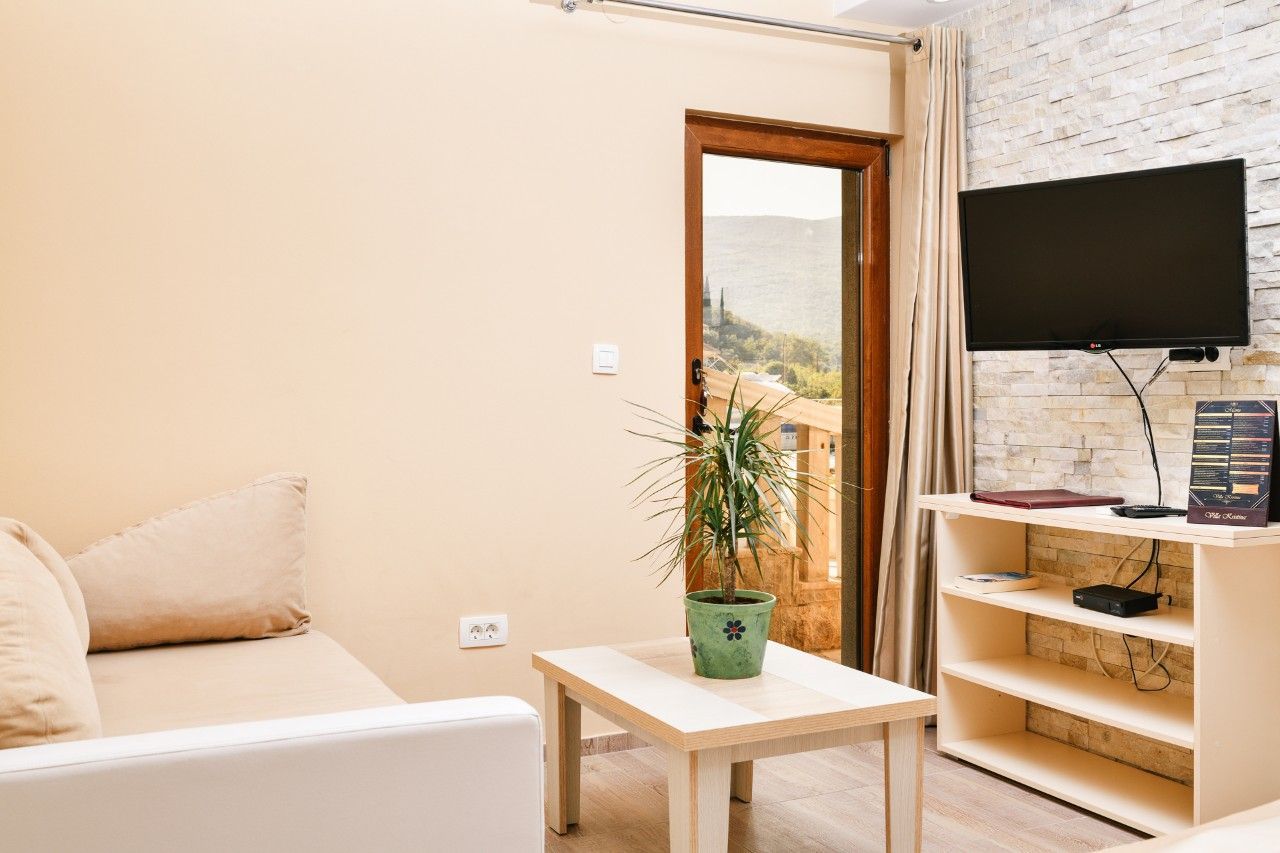 Отель, гостиница в Крашичах, Черногория, 460 м² - фото 13