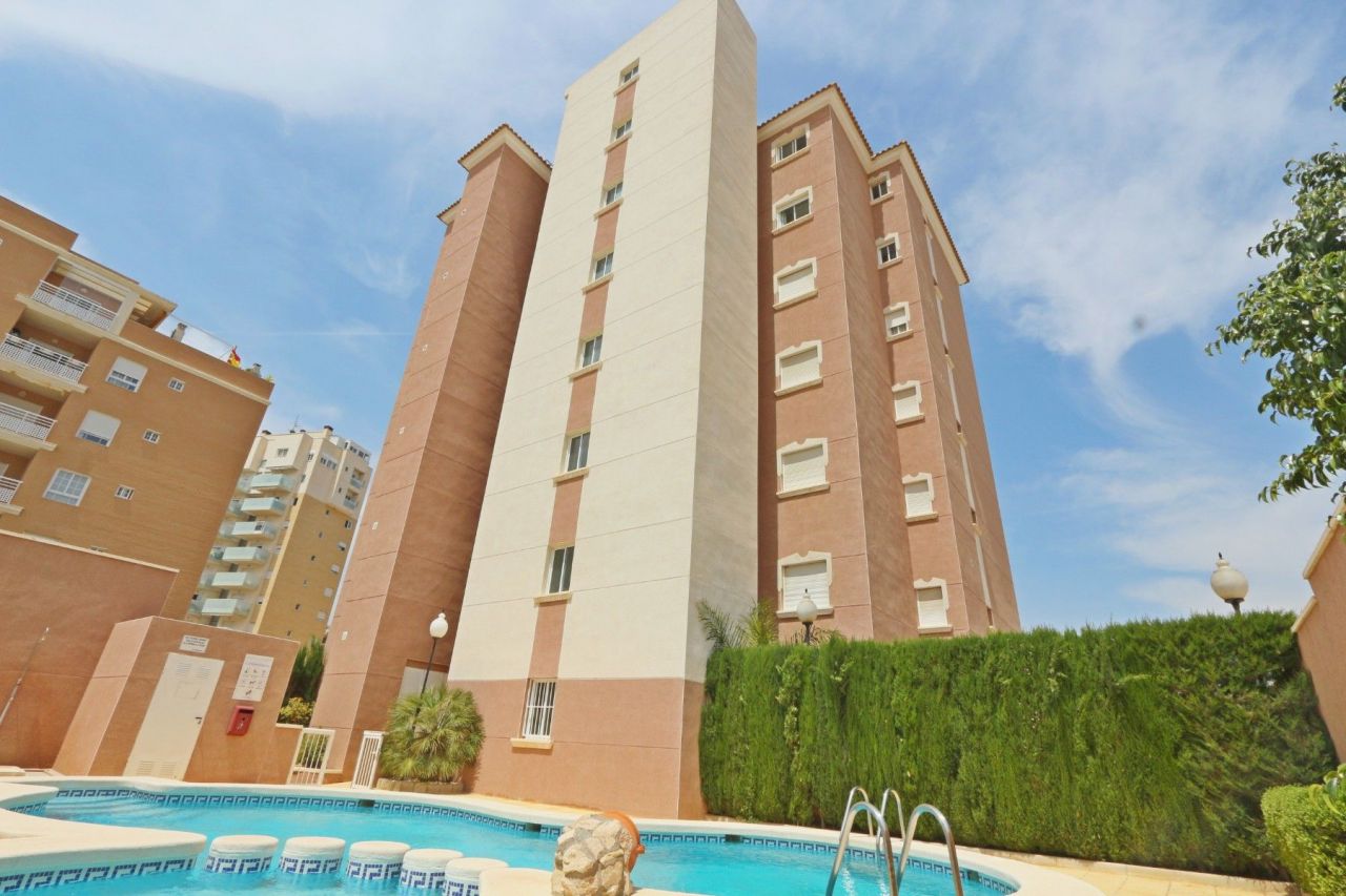 Апартаменты в Гуардамар-дель-Сегура, Испания, 65 м2 - фото 1