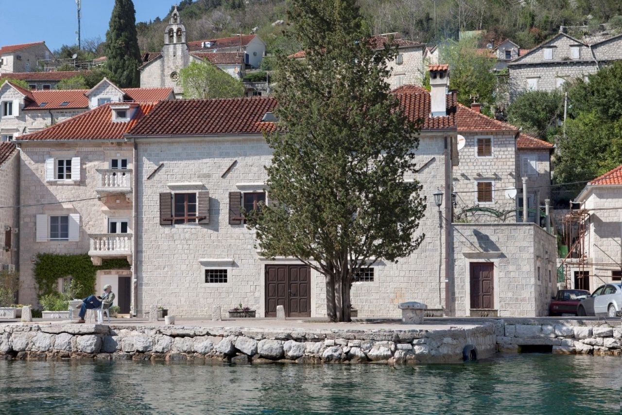 Вилла в Перасте, Черногория, 267 м² - фото 4