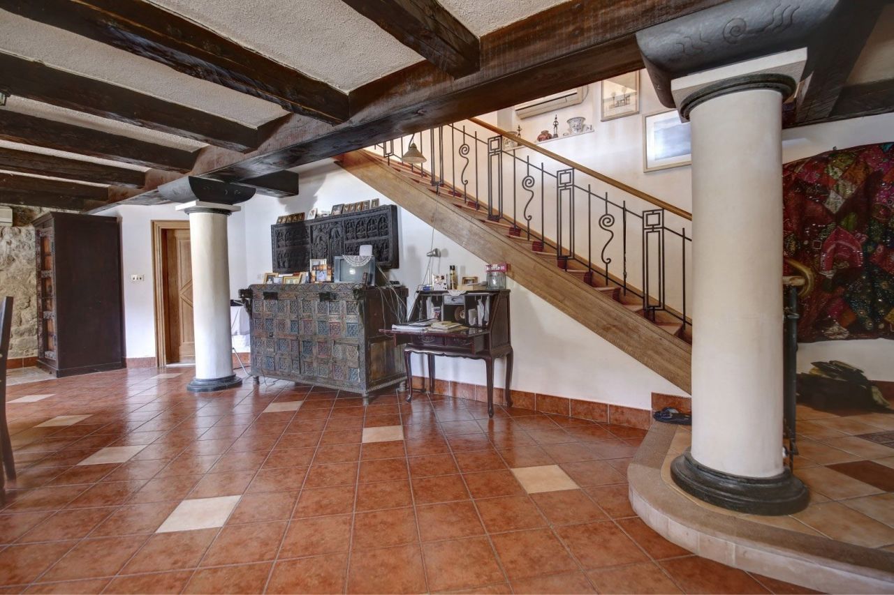 Вилла в Перасте, Черногория, 267 м² - фото 8