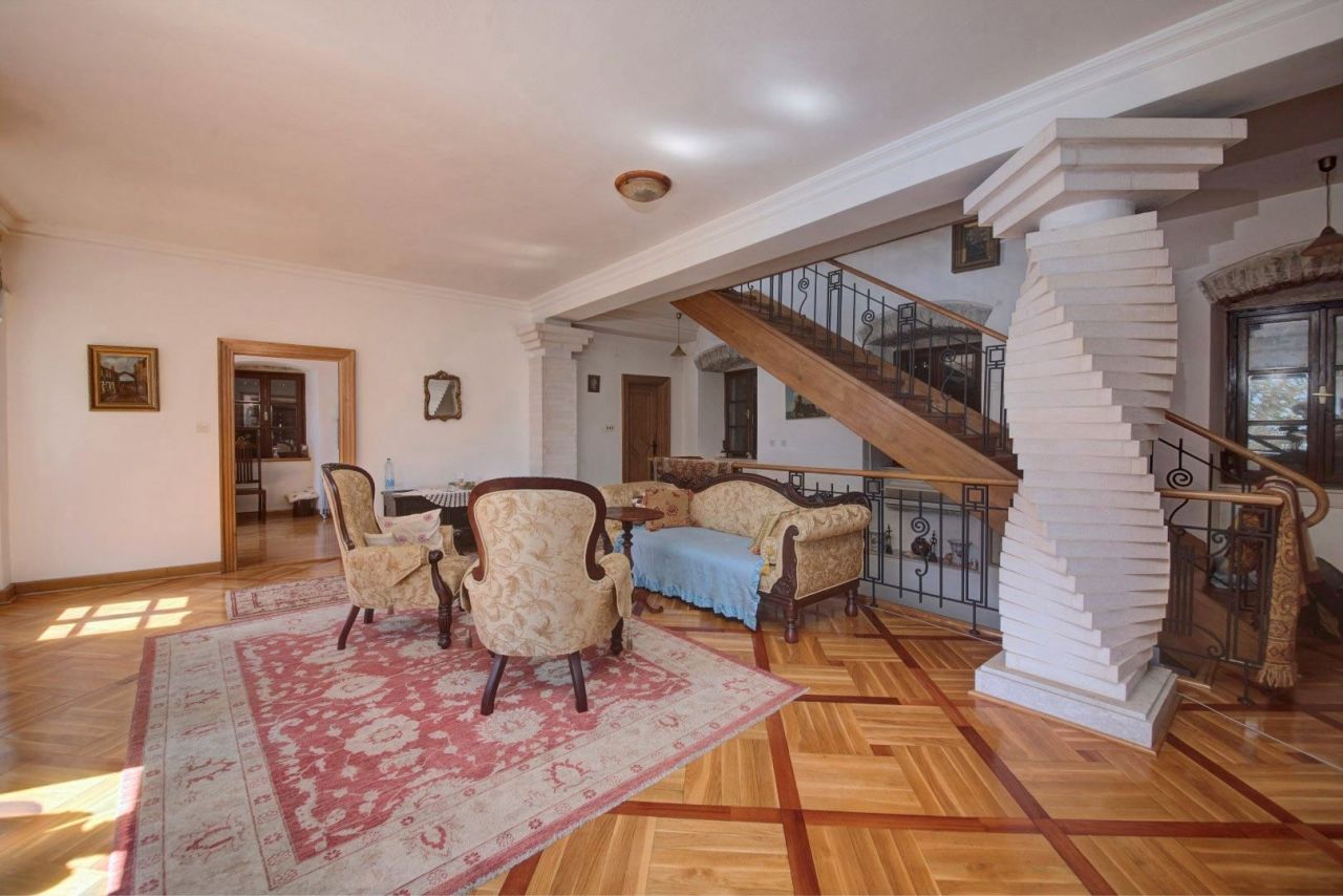 Вилла в Перасте, Черногория, 267 м² - фото 9