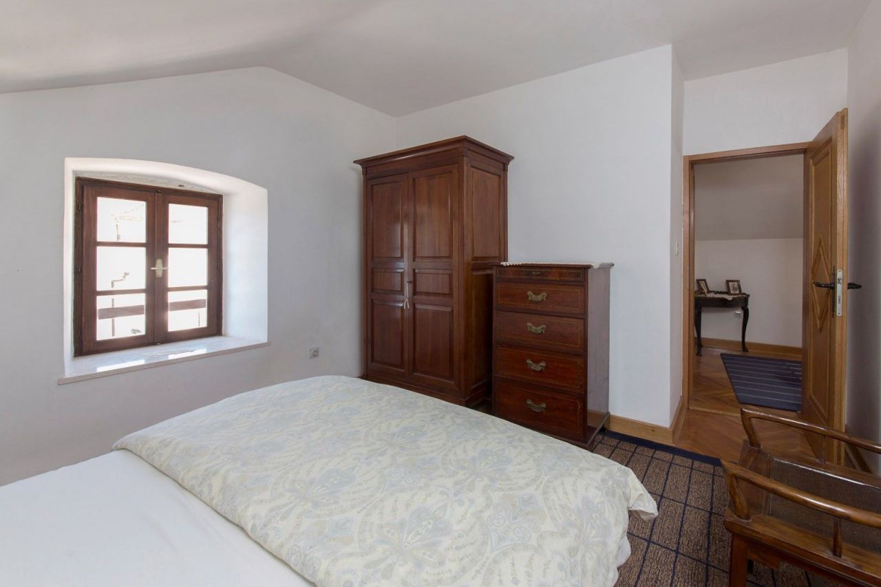 Вилла в Перасте, Черногория, 267 м² - фото 17