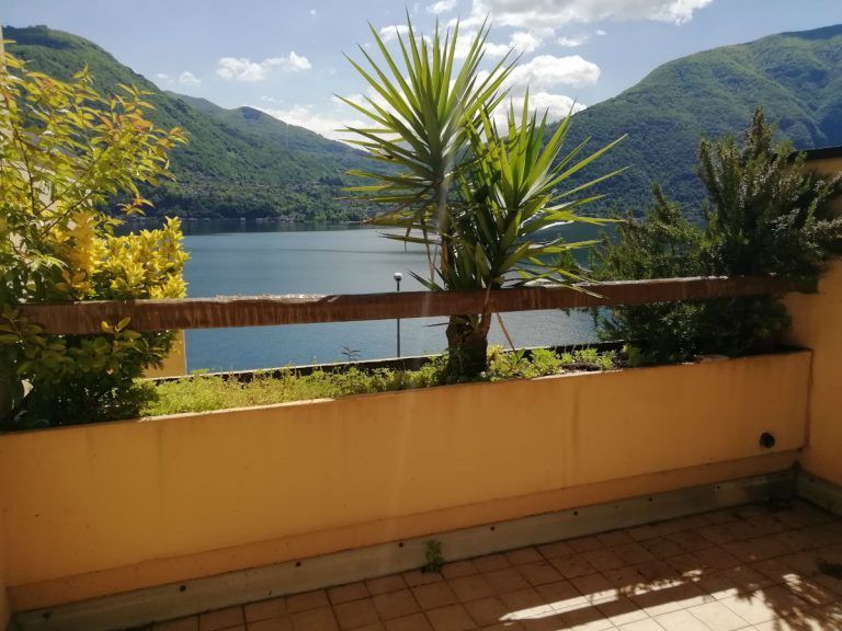 Квартира на озере Лугано, Италия, 45 м2 - фото 1