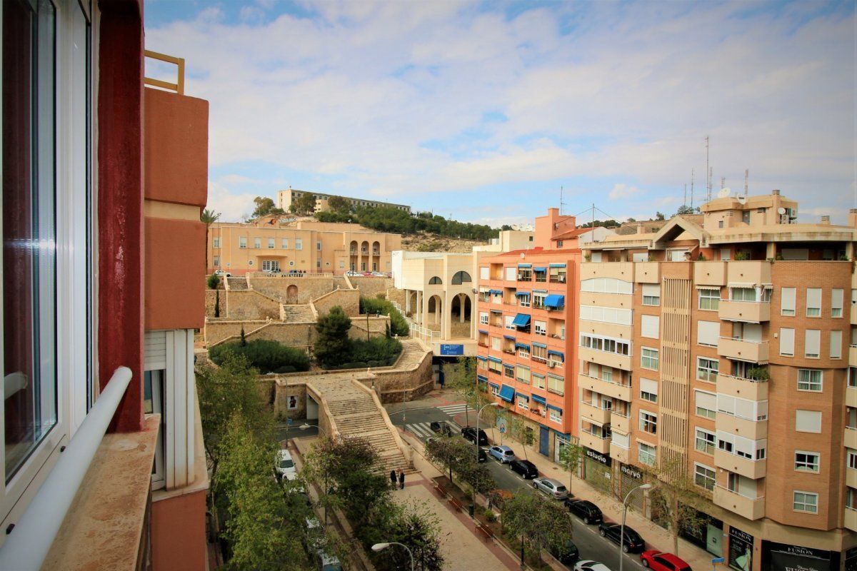 Квартира в Аликанте, Испания, 137 м2 - фото 1