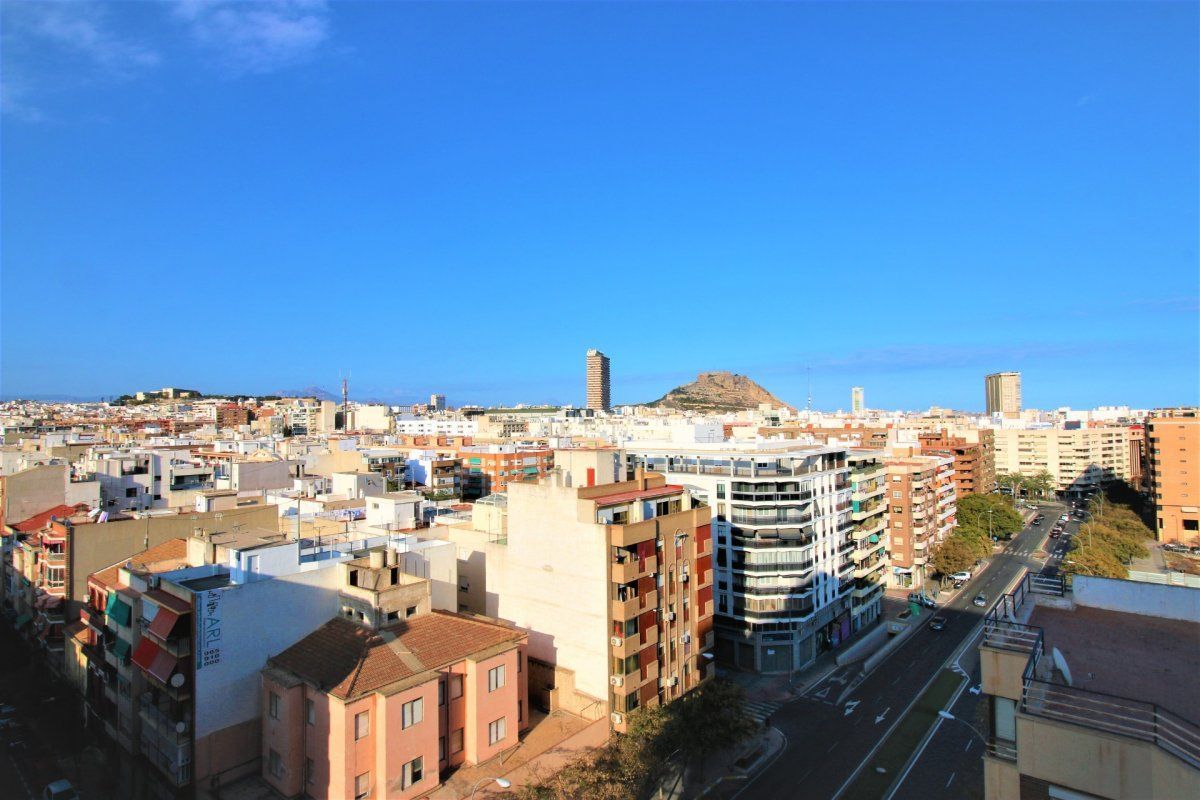 Квартира в Аликанте, Испания, 165 м2 - фото 1