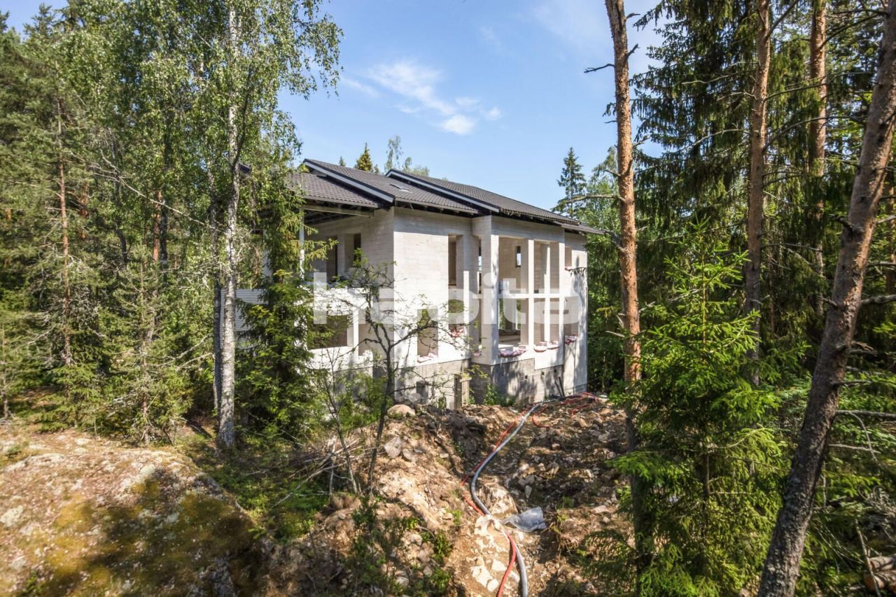 Дом Kaarina, Финляндия, 337 м2 - фото 1