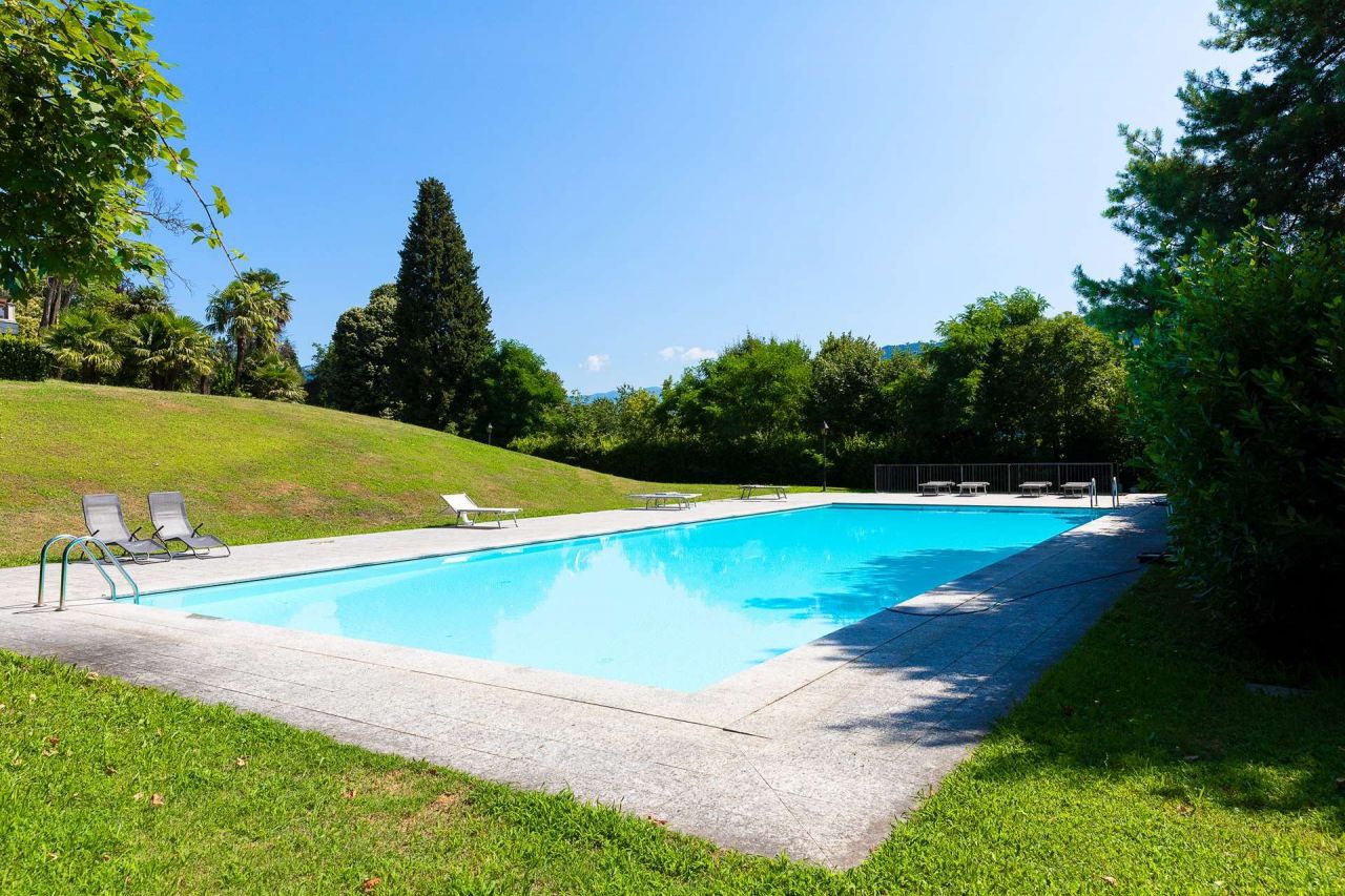 Апартаменты у озера Комо, Италия, 200 м² - фото 16