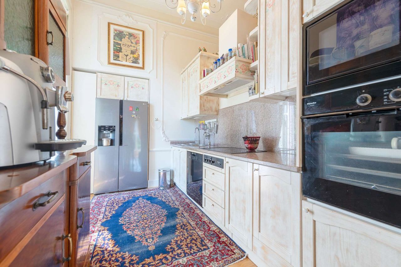 Апартаменты у озера Комо, Италия, 200 м² - фото 10